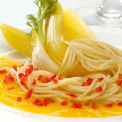 Orangen-Safran-Fenchel mit Spaghetti