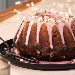 Glühweinkuchen mit gebrannten Mandeln