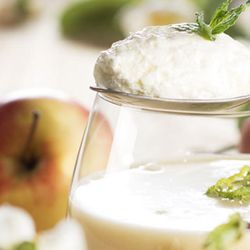 Apfelsüppchen mit Topfen-Nocken