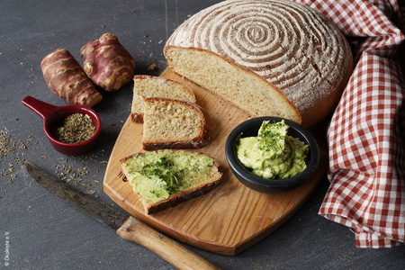 Topinamburbrot mit Kressebutter