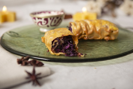 Rotkohlstrudel mit Cranberries