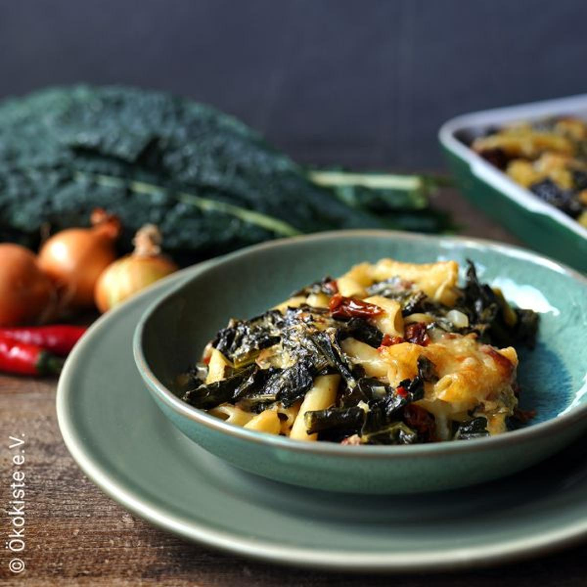 Rezept: Schwarzkohl Nudelauflauf (4 Portionen)