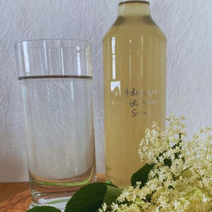 Holunderblütensirup (Almabend)