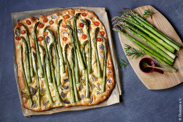 Spargel Foccacia