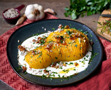 Fächer-Butternut auf Ziegenkäse