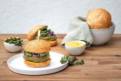 Produktfoto zu Rezept: Grünkohl Burger (4 Portionen)