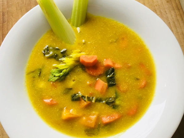 Bunte Topinambur-Kartoffel-Suppe